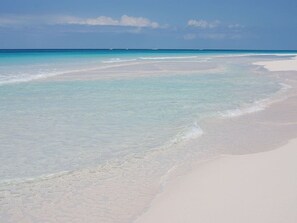 House, 5 Bedrooms | Beach