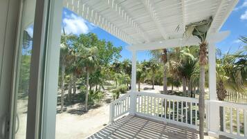 Nhà, 2 phòng ngủ | Hiên