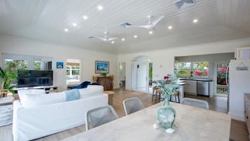 House, 3 Bedrooms | Interior