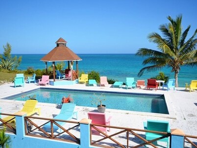 オンザデューン - ビーチフロントコテージ ウィズ 50 マイル オーシャンビュー, プール 2 ベッドルーム ヴィラ