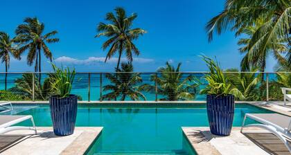 Seaduced - Brand New Luxury Beachfront Estate With Pool 4 Bedroom Home