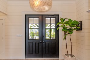 House, 4 Bedrooms | Interior - Seaduced - Brand New Luxury Beachfront Estate With Pool 4 Bedroom Home (North Palmetto Point)