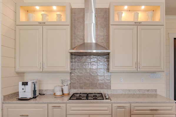 Maison, 4 chambres | Cuisine privée | Réfrigérateur, four, cafetière/bouilloire, grille-pain