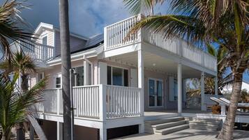 House, 3 Bedrooms | Exterior