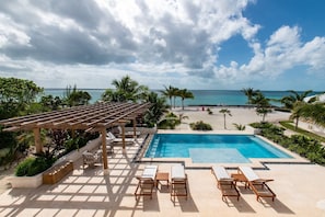 House, 6 Bedrooms | Pool
