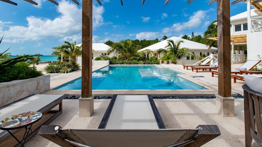 Seaesta - Brand New Estate W/pool & Private Backyard Beach 6 Bedroom Home