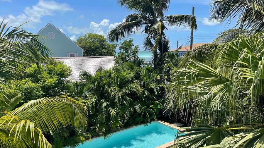 Hibiscus Hill Kings Treat - Ultimate Island Style House W/pool 3 Bedroom Home