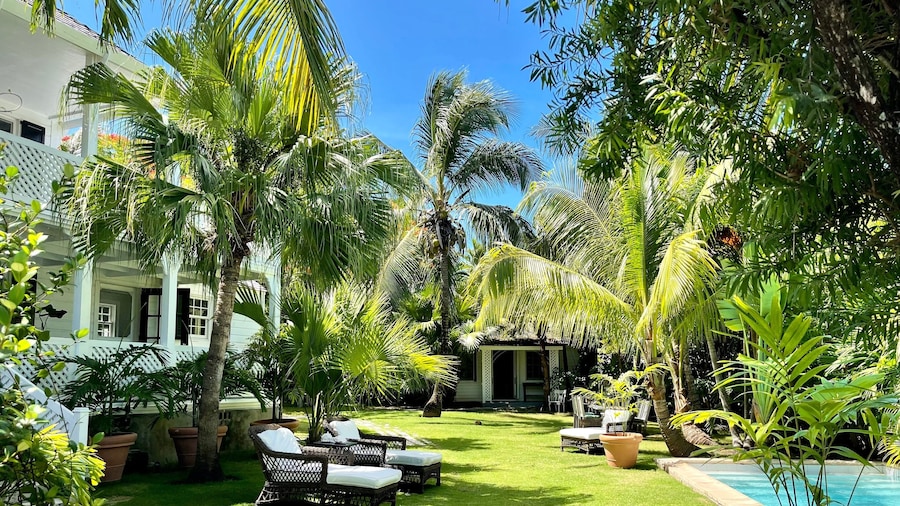 Hibiscus Hill Kings Treat - Ultimate Island Style House W/pool 3 Bedroom Home