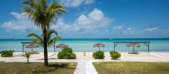 Cocodimama Small - Boutique Resort On Spectacular Beach 10 Bedroom Hotel Room