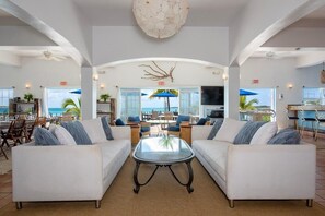 客房, 多间卧室 | 起居区