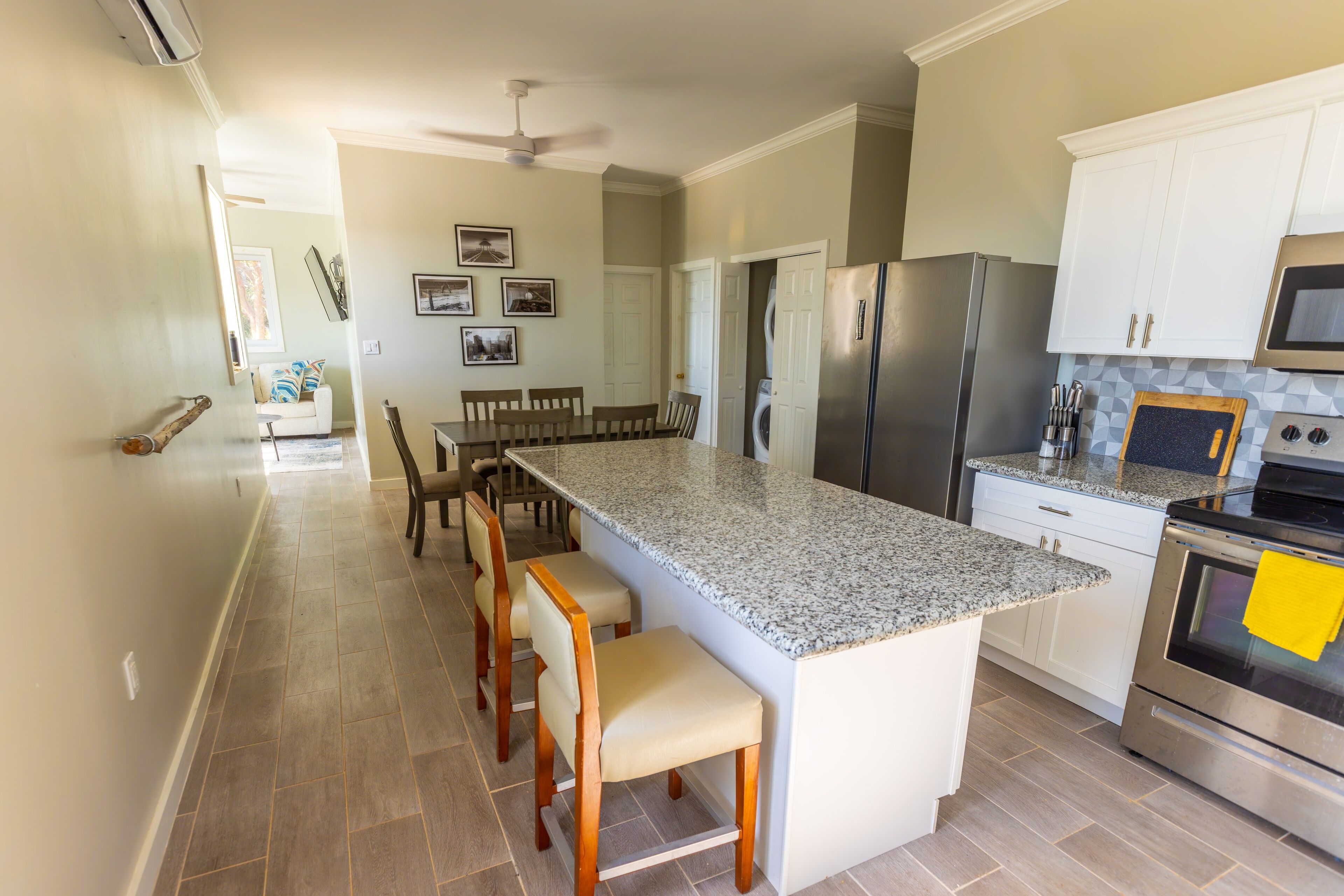 House, 3 Bedrooms | Private kitchen | Fridge, oven, coffee/tea maker, toaster