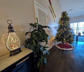 Interior - Lakeview Penthouse, Amazing Views—3BR/2BA Relax in Branson Condo, Indian Point (Branson)