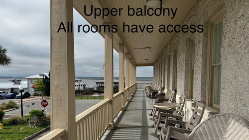 Charming historic hotel located in the heart of St Mary's, GA.