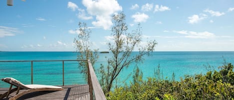 Villa, 5 Bedrooms | Property grounds