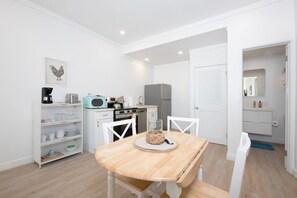 Condo, 1 Bedroom | Dining