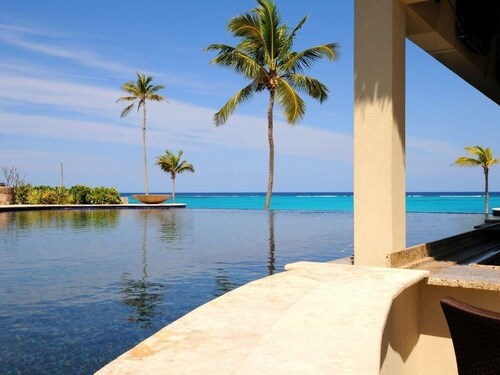 Sky Beach Club Split - Contemporary Beach Villa In Boutique Club 4 Bedroom Villa
