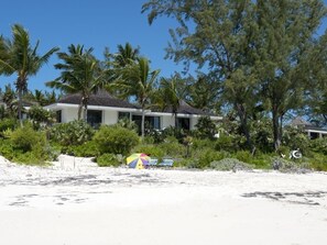 House, 3 Bedrooms | Exterior - Hohum - Private Beachfront House On Exclusive Windermere 3 Bedroom Home (Savannah Sound)