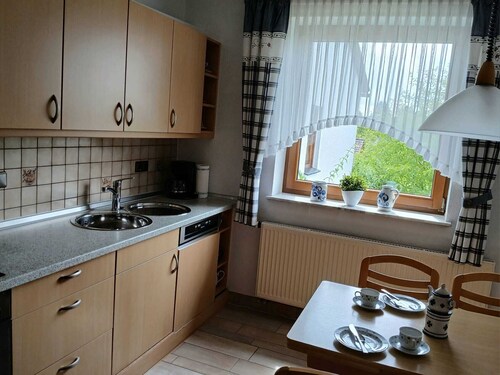 Apartment 'Tannenberg' mit gemeinsamer Terrasse, privatem Garten und WLAN