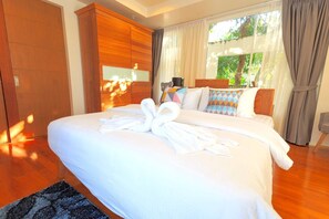 3 habitaciones, escritorio, tabla de planchar con plancha y wifi gratis 