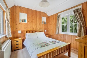 1 bedroom, iron/ironing board, travel crib, bed sheets