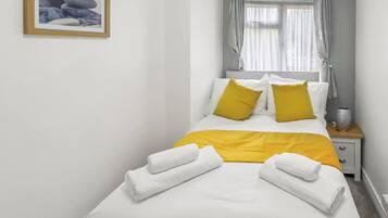 2 bedrooms, iron/ironing board, free WiFi, bed sheets