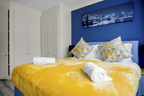 2 bedrooms, desk, free WiFi, bed sheets