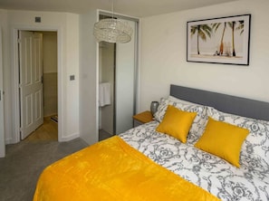 5 chambres, fer et planche à repasser, accès au Wi-Fi (inclus)