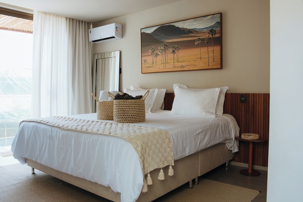 Minibar y caja de seguridad en la habitación