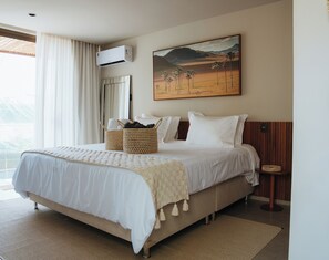 Premium bedding, minibar, in-room safe, laptop workspace