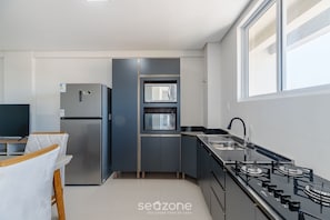 Appartamento Basic | Cucina privata | Pentole/stoviglie/utensili