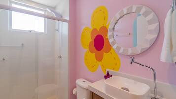 Eenvoudig appartement | Badkamer