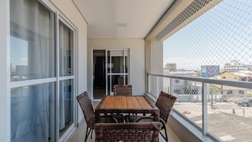 Basic-Apartment | Speisen im Freien