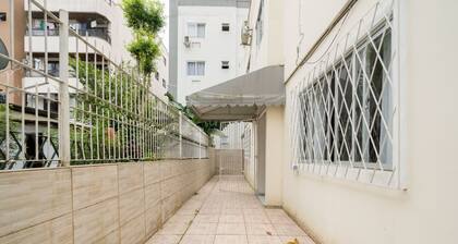 Casa 600m da Praia Central c/ garagem 3 qts NRR128