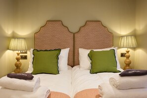 2 bedrooms, individually decorated, individually furnished, free WiFi - The Dovecote (Matlock)