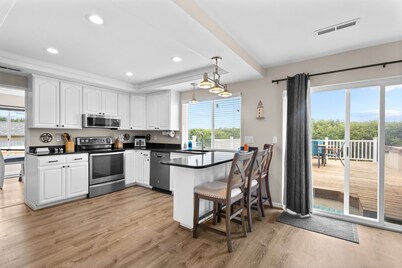 NEW HOT TUB, Dogs Ok, Fire Pit, Game Room, BBQ (Dunes)