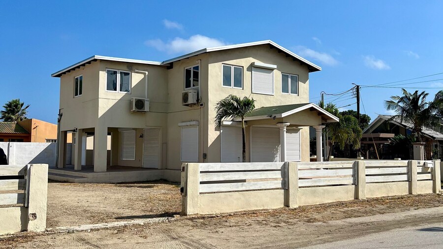 Palm Beach Villa Aruba - Great Location