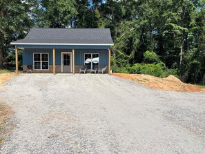Exterior - The Blue Cottage on Brownlee! (Calhoun)