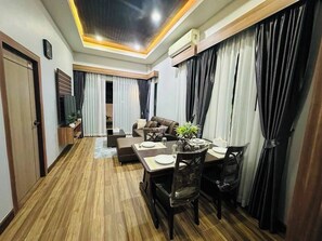 Villa, 2 Bedrooms, Private Pool | Dining room
