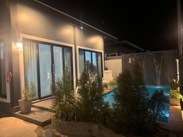 Vila, 2 quartos, piscina particular | Piscina | Piscina interna