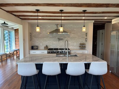 Welcome to the Blue Crabin in Fenwick Island with four bedrooms and four baths!