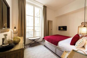 3 chambres, bureau, fer et planche à repasser, Wi-Fi gratuit