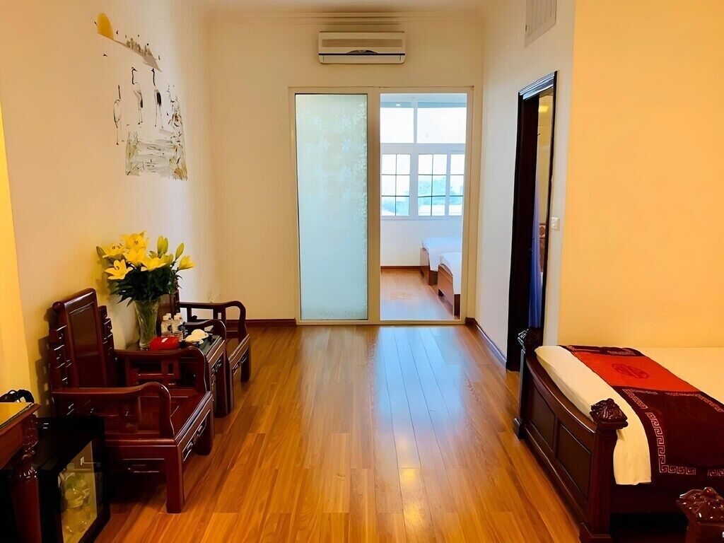 Family Shared Dormitory | Minibar, in-room safe, desk, laptop workspace