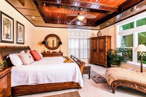 4 bedrooms, in-room safe, desk, iron/ironing board