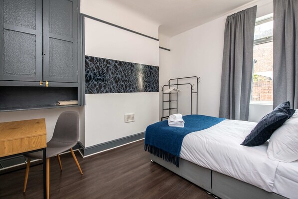 4 chambres, bureau, fer et planche à repasser, Wi-Fi gratuit