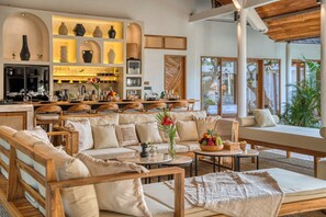 Télévision, espaces bureaux