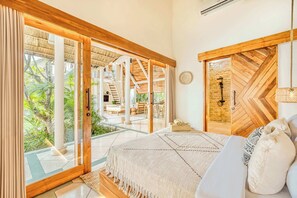 8 makuuhuonetta, työpöytä, silitysrauta/-lauta, Wi-Fi