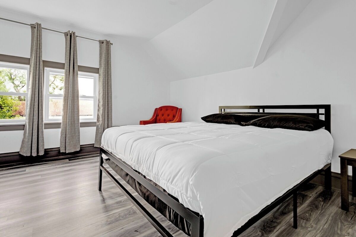 4 quartos, berço de viagem, Wi-Fi, roupa de cama