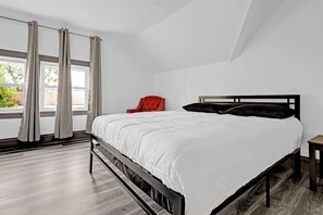 4 bedrooms, travel cot, WiFi, bed sheets