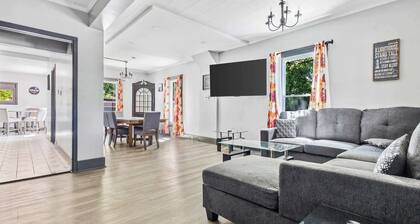 Spacious 4BR, 1BA close to the Falls