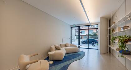 2BR Apt w/ Balcony Near the sea Mts1503